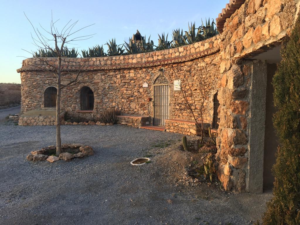 Gasthaus Cuevas El Torriblanco Gorafe Exterior foto