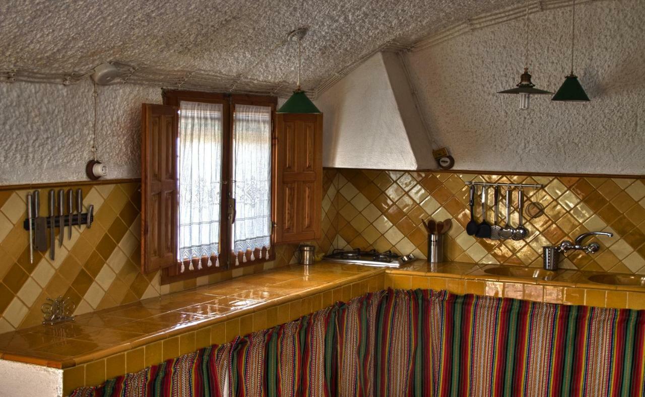 Gasthaus Cuevas El Torriblanco Gorafe Exterior foto